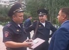 Сотрудники полиции пытались сорвать встречу с избирателями и задержать Романа Яковлева